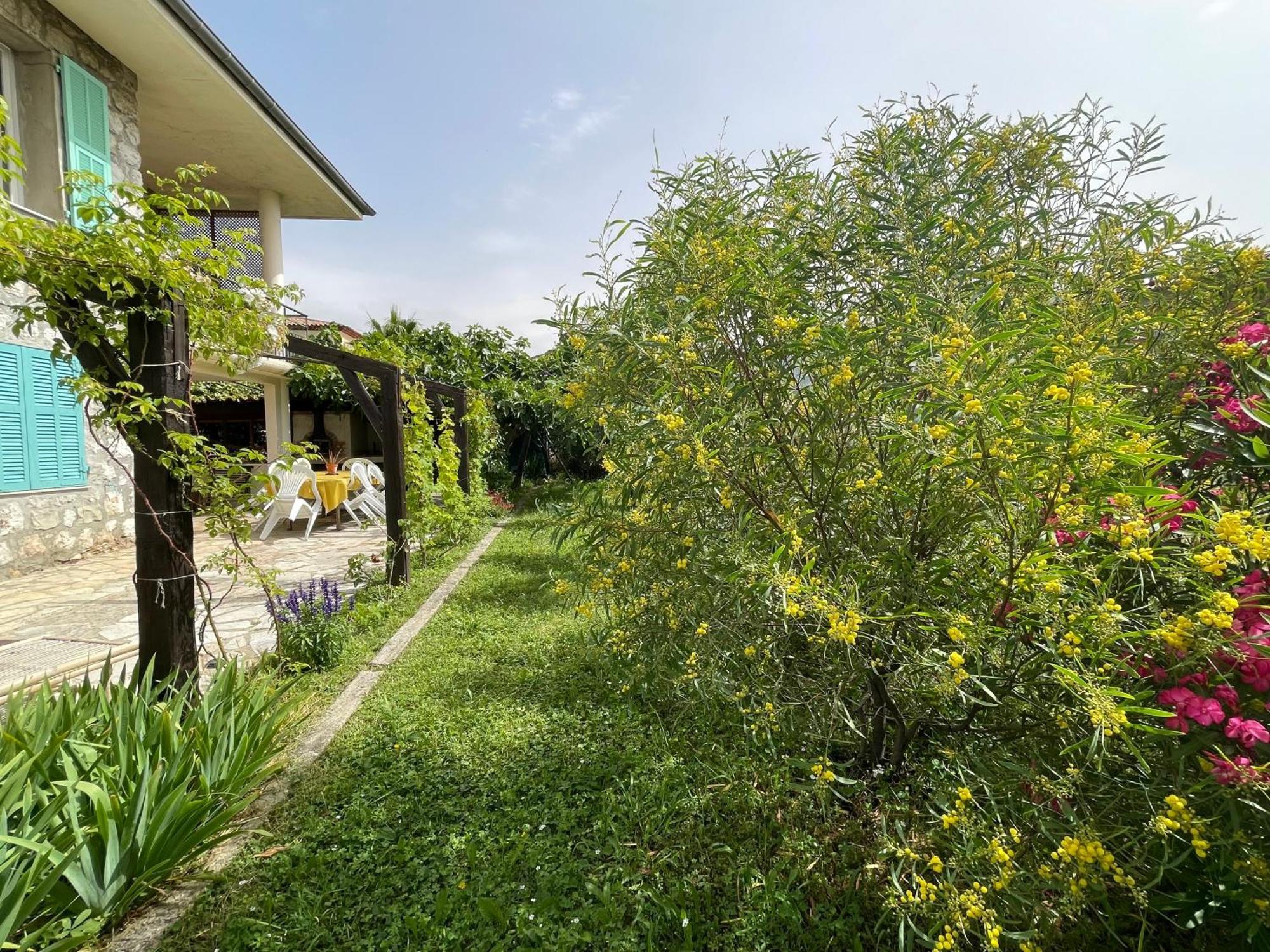 Bas De Villa Avec Acces Piscine Pres De Nice Cannes Monaco Carros Εξωτερικό φωτογραφία