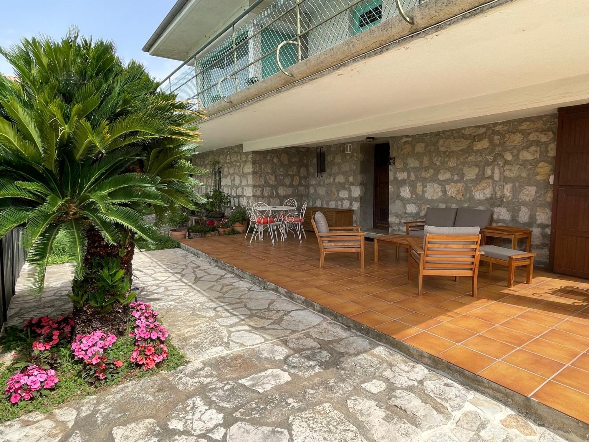 Bas De Villa Avec Acces Piscine Pres De Nice Cannes Monaco Carros Εξωτερικό φωτογραφία
